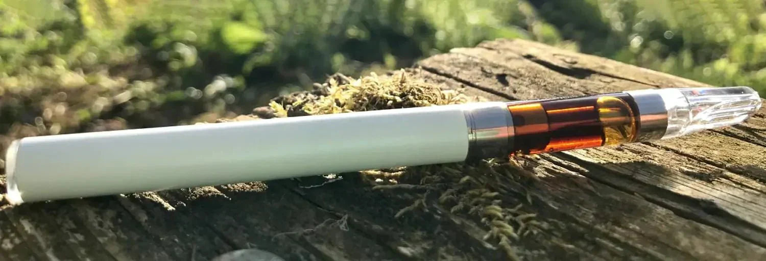 How To Charge Your Vape Pen Battery Correctly iKrusher How To Charge Your Vape Pen Battery Correctly iKrusher